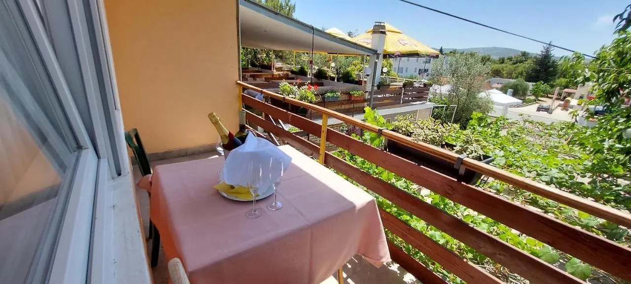 Hotel Riviera Stari Grad